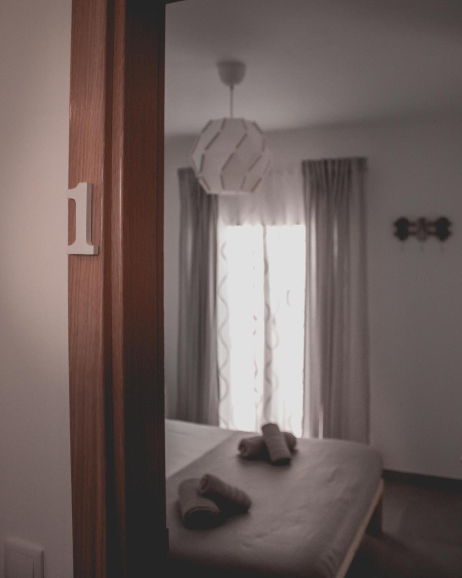 Almas Rooms 拉哥斯 外观 照片